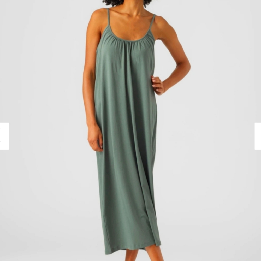 ❤️ Heart & Hips forest green dress Size Small